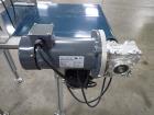 Belt Conveyor With Spray Bar
